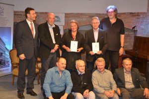 krest Most z versu foto