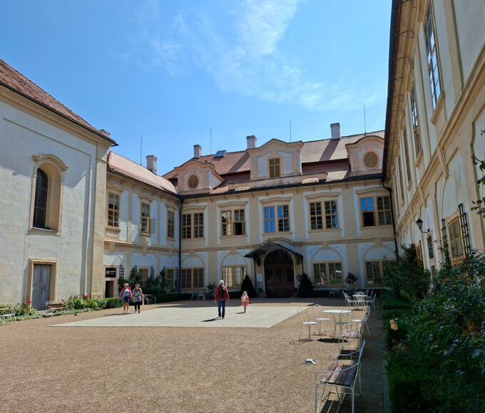 Za Robinem Hoodem na zámek Loučeň