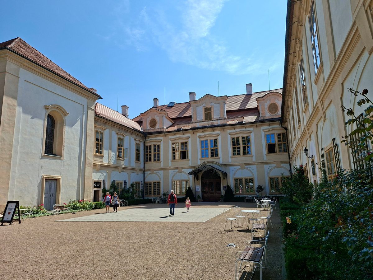 Za Robinem Hoodem na zámek Loučeň